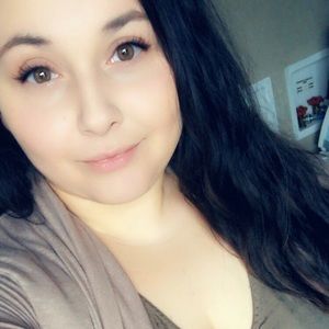 Meet your Posher, Lea